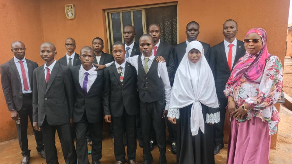 Students at Al-Qosimiyyah Model School